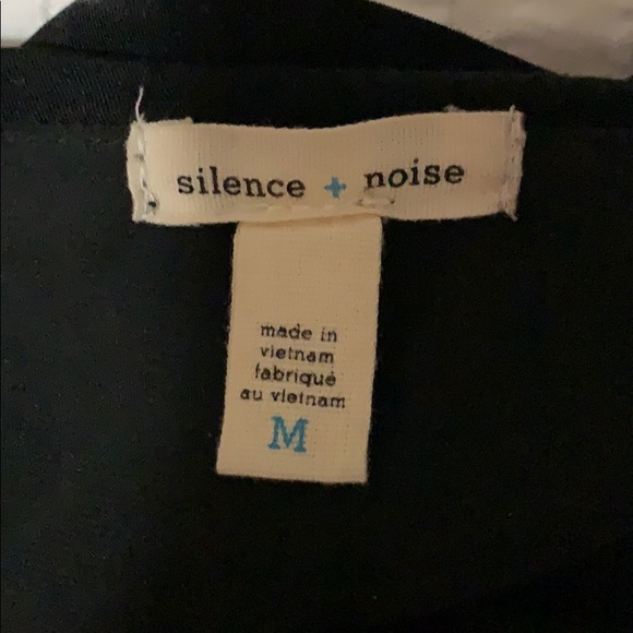 Cute black mini dress - Picture 2 of 3